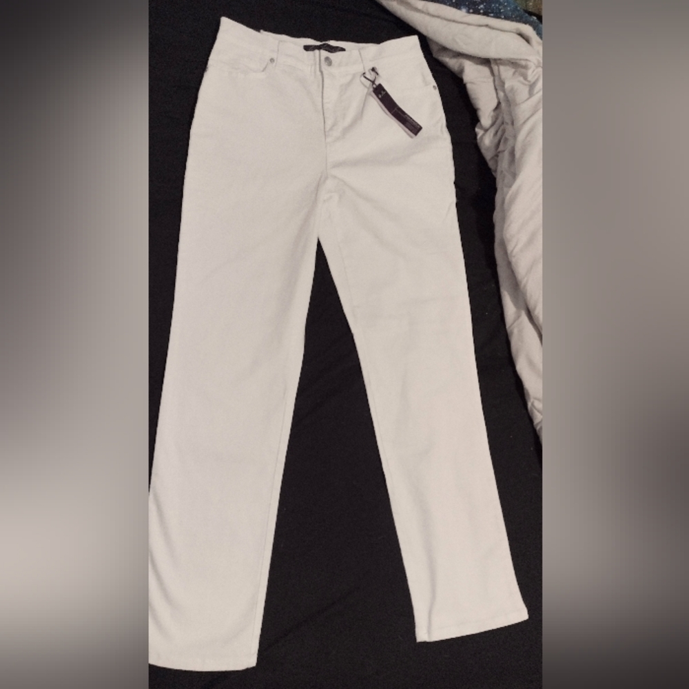 Gloria Vanderbilt jeans